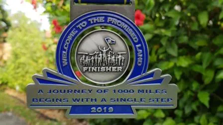 Medalhas de corrida de maratona 3D gravadas em ribon de primeiro lugar de metal barato personalizado Run Sport Troféu de liga de zinco Fabricantes